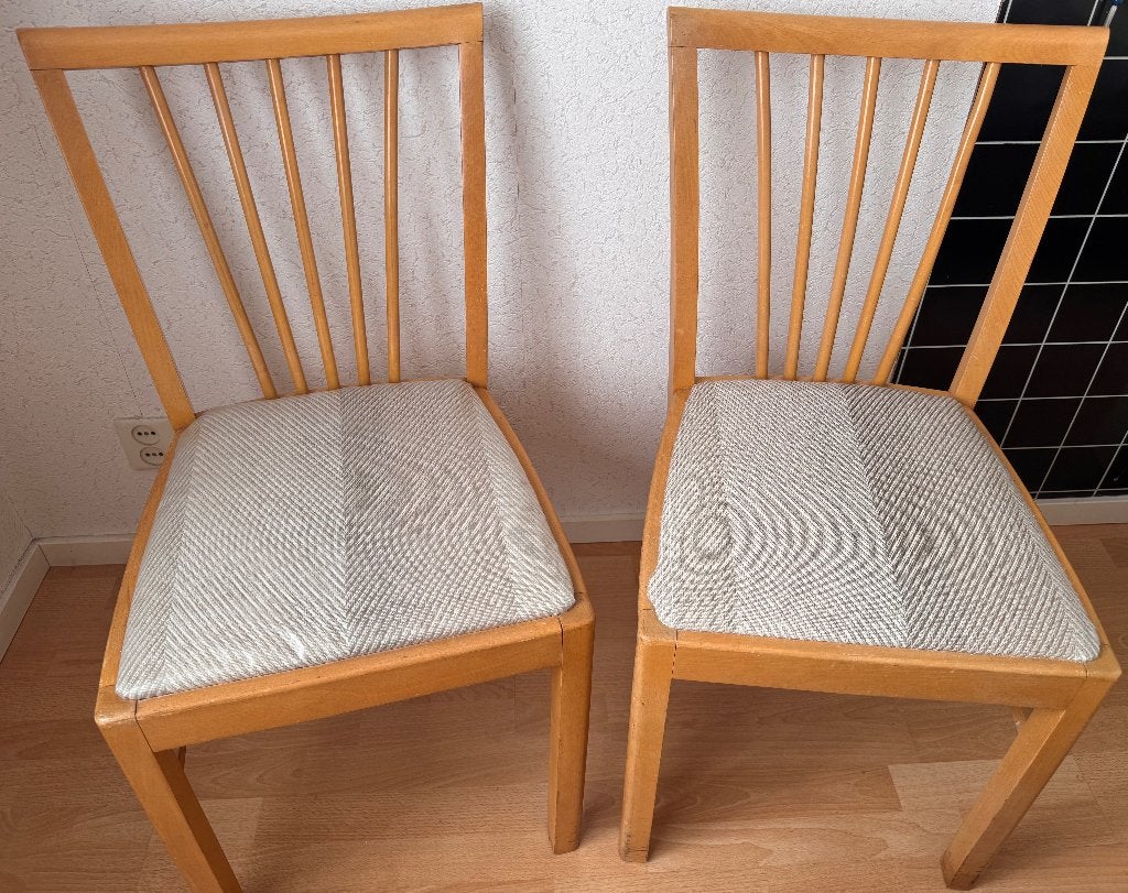 Set van 2 vintage houten stoelen, Ophalen, Hout, Gebruikt, Twee