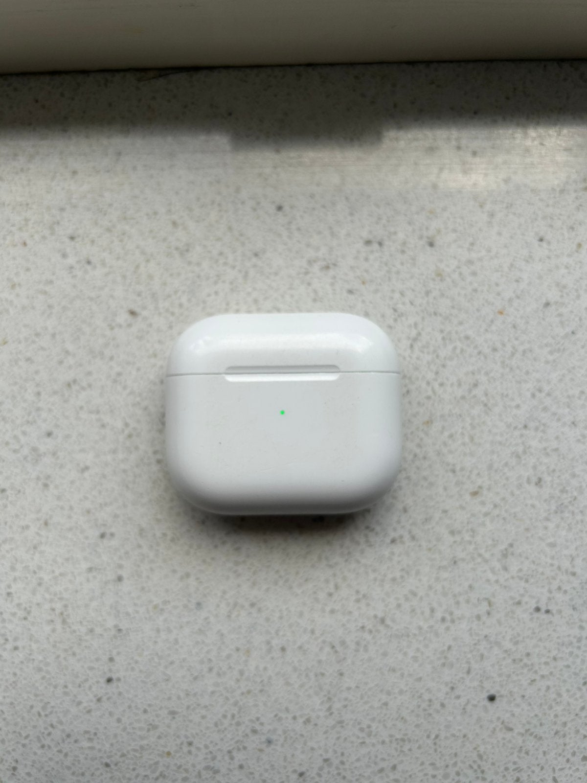 Apple Airpods 3 origineel lightning case, In gehoorgang (in-ear), Ophalen of Verzenden, Zo goed als nieuw, Apple