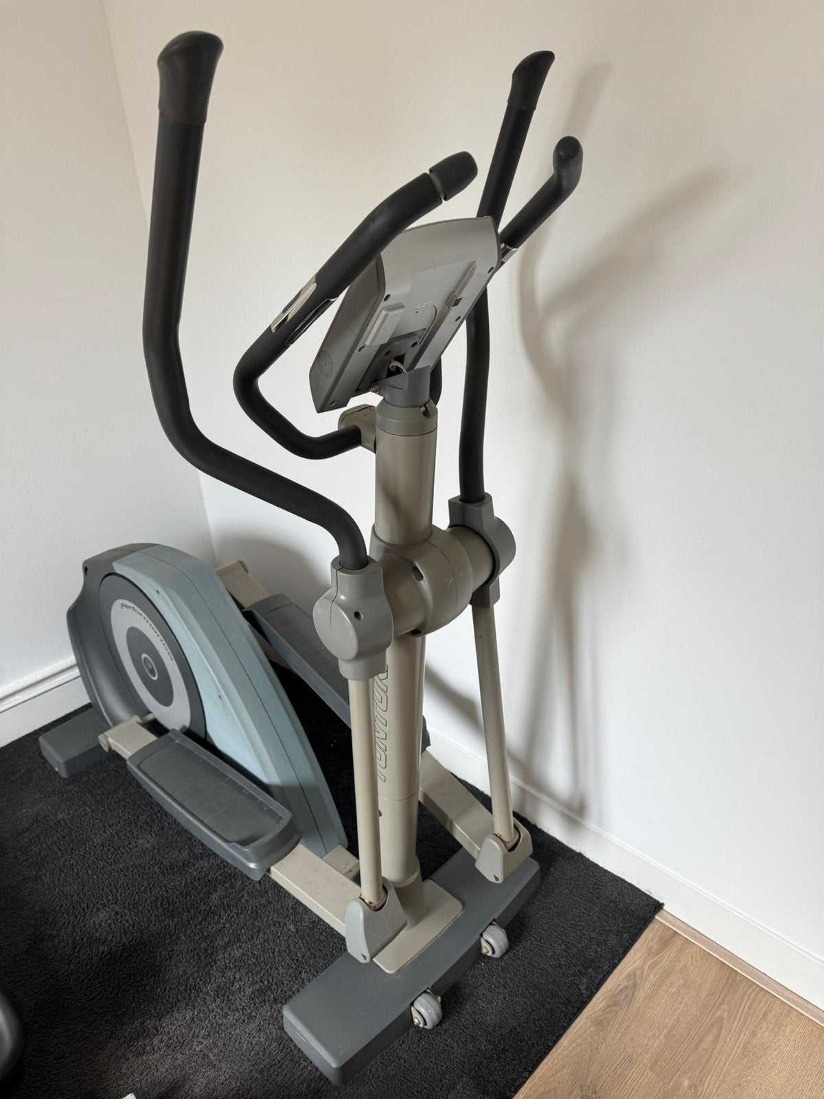 Tunturi Crosstrainer met mankementen - Ideaal voor de handig, Ophalen, Gebruikt, Crosstrainer, Metaal