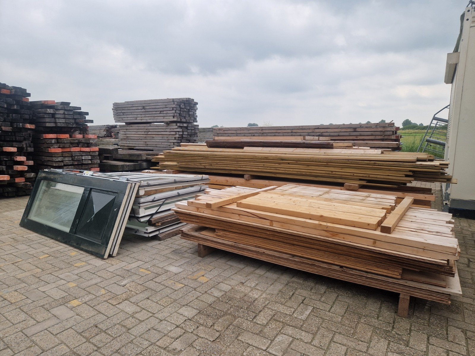 Bouwpakket houten tiny house 12x5m - direct beschikbaar, Ophalen