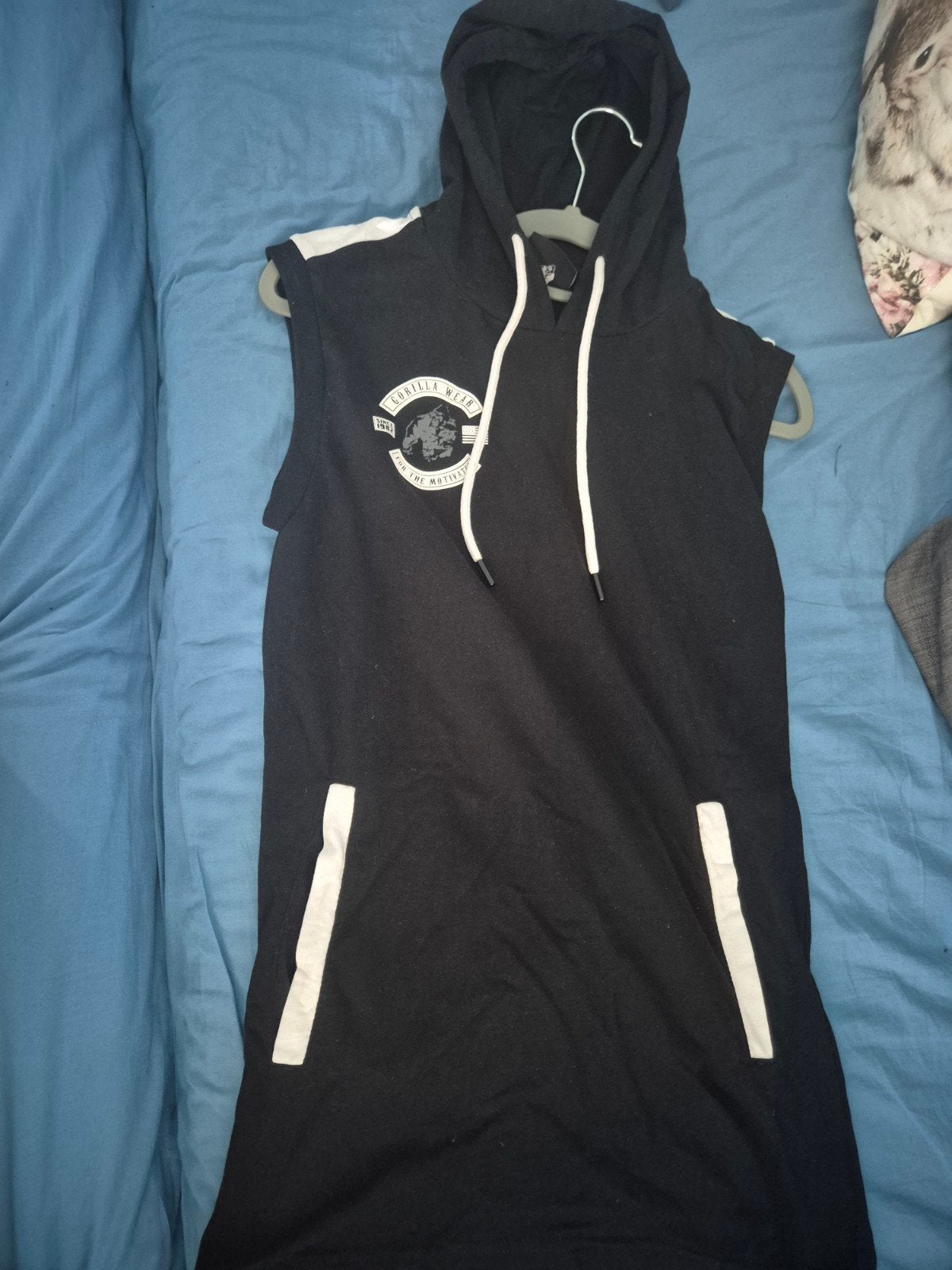 Gorilla Wear mouwloze hoodie - Maat S (nieuwstaat), Fitness, Zwart, Ophalen of Verzenden, Zo goed als nieuw