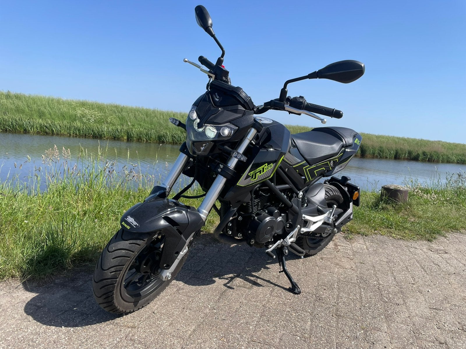 Benelli tnt 125 2025, Motoren, Gebruikt, Particulier, 125 cc, 11 kW of minder