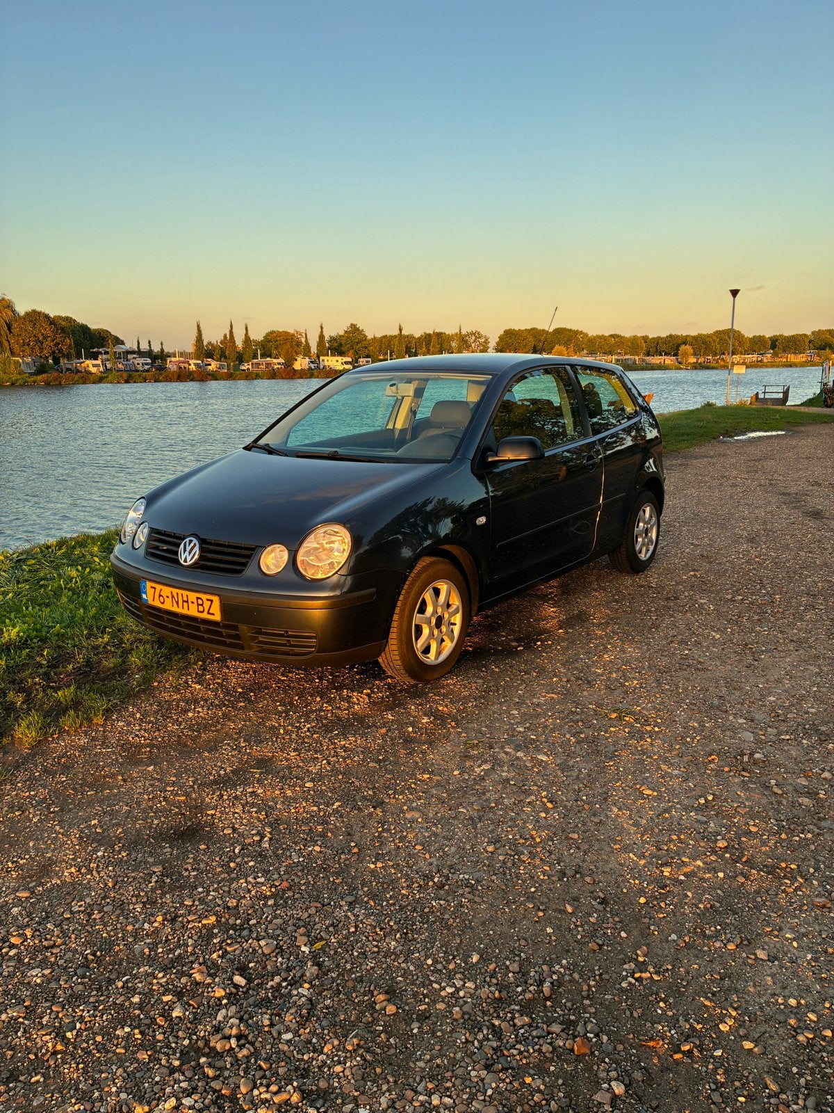 Volkswagen Polo 1.4 55KW 2003 Blauw, Auto's, Voorwielaandrijving, 4 cilinders, Blauw, Origineel Nederlands