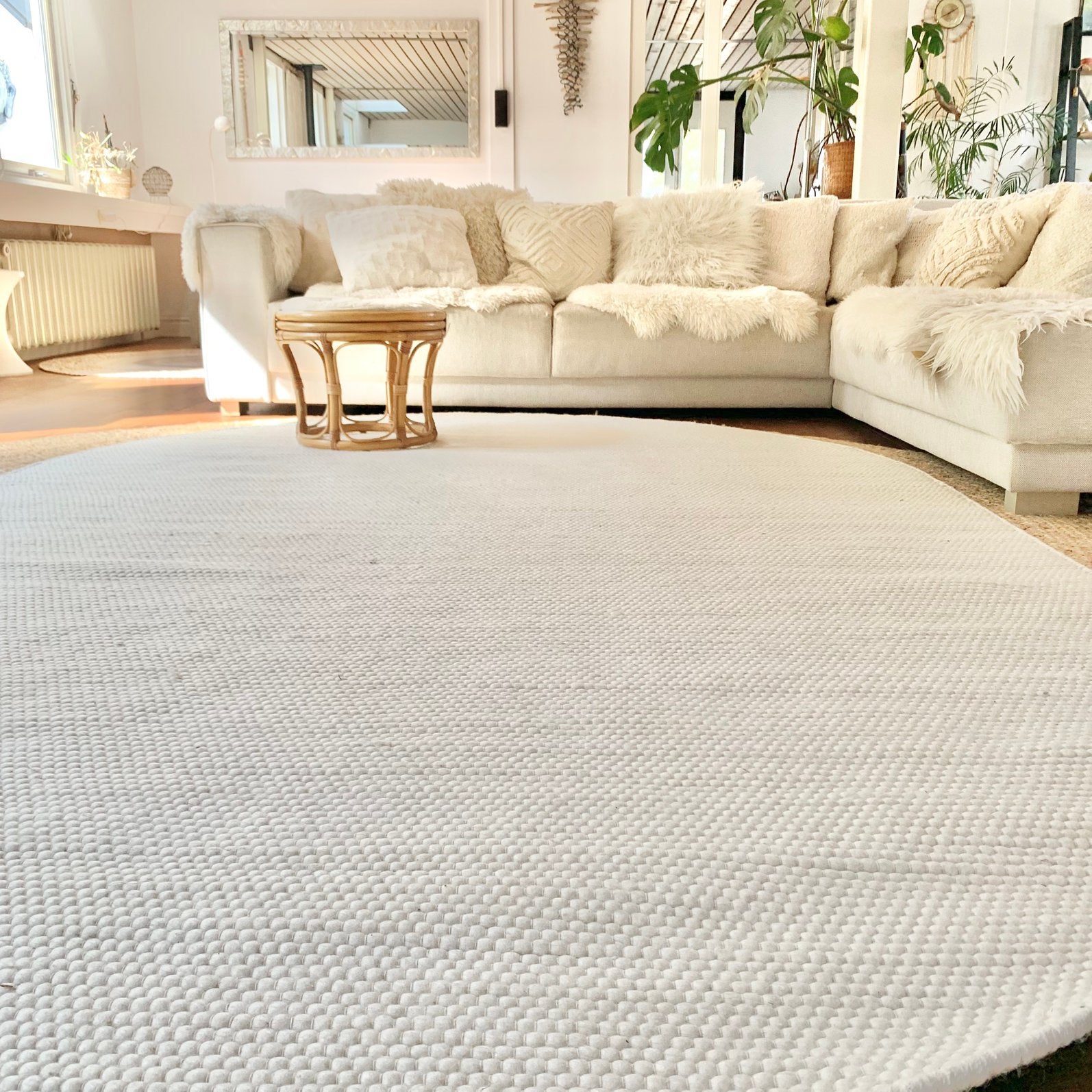 Organisch cream - wollen xxl vloerkleed - fotoshoot, Huis en Inrichting, Ophalen, 200 cm of meer, Zo goed als nieuw, 200 cm of meer