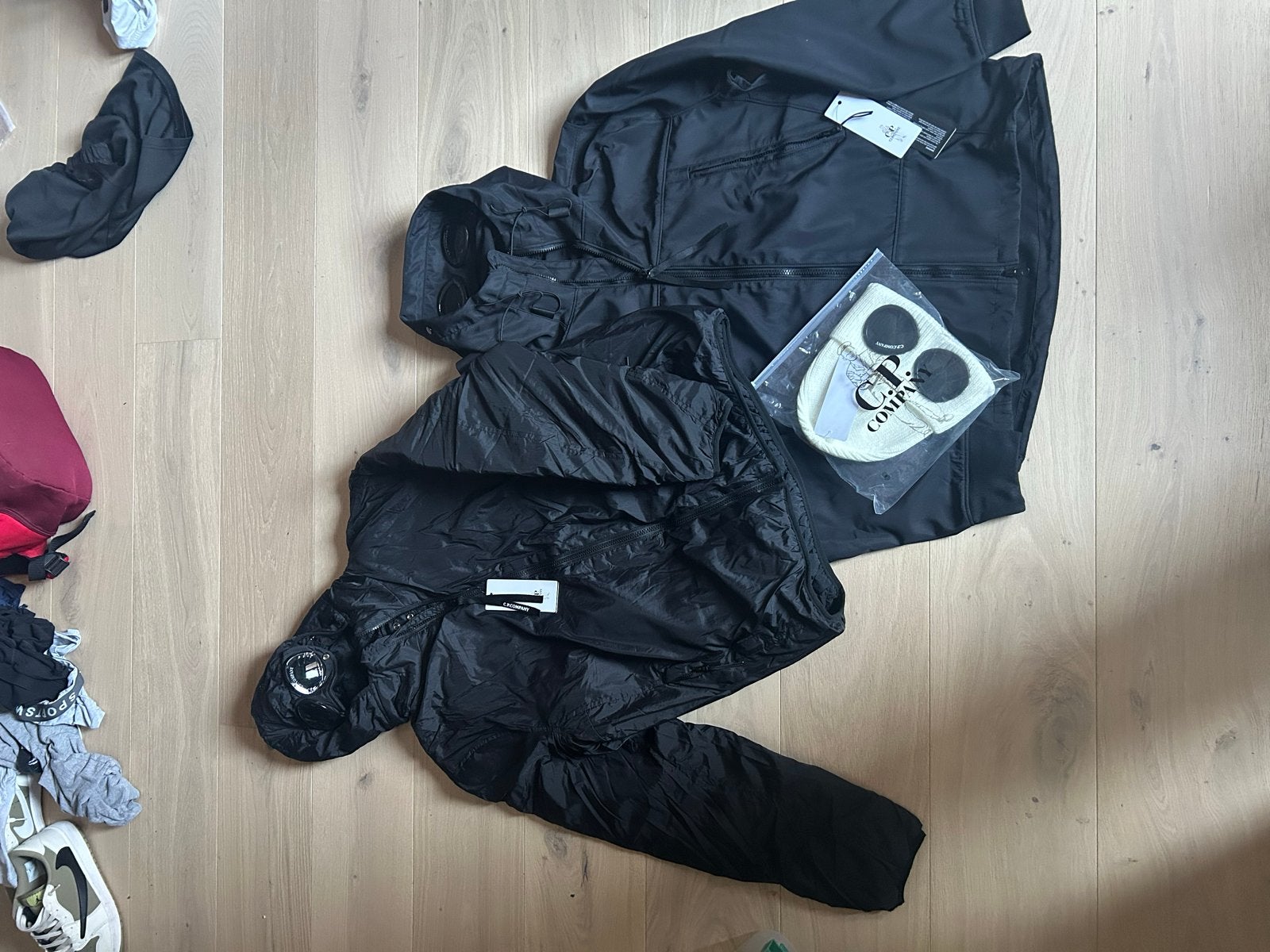C.P. Company jas met capuchon en goggles, Ophalen of Verzenden, Zo goed als nieuw, Overige maten, Zwart