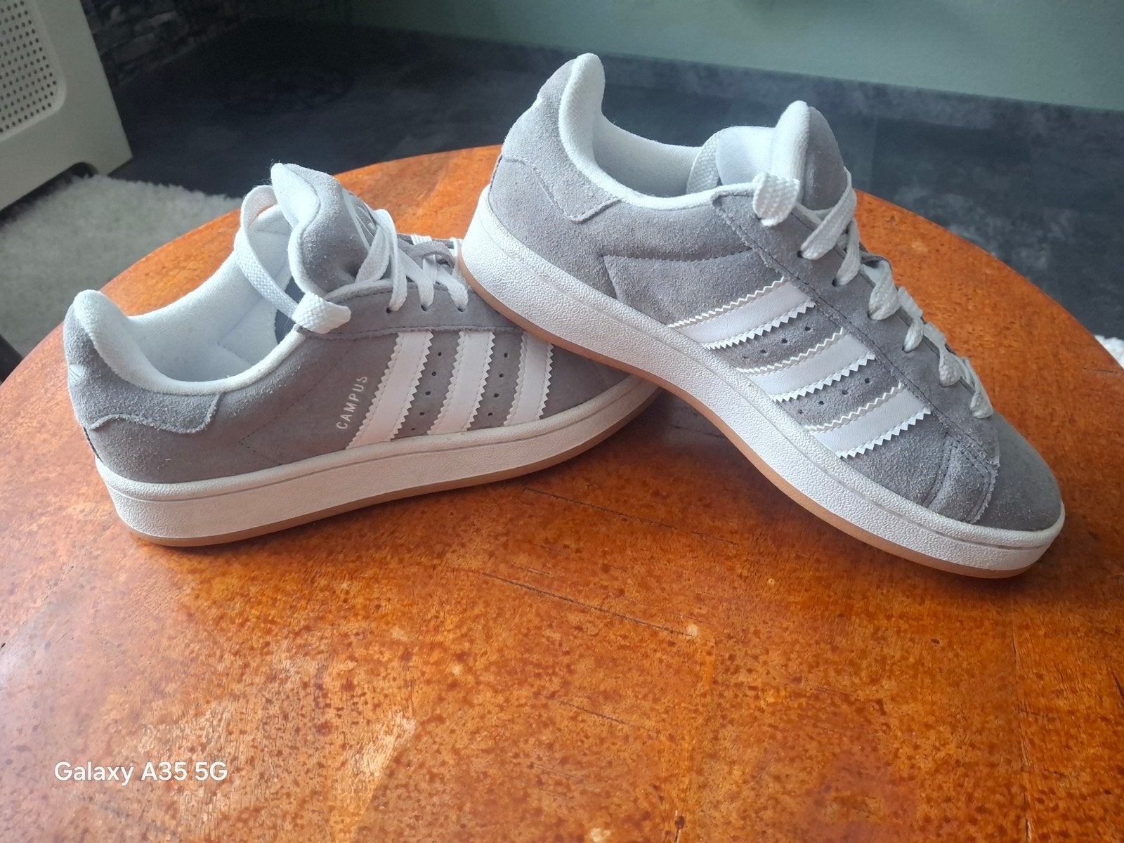 Adidas Campus sneakers grijs -  als nieuw, Adidas, Ophalen of Verzenden, Grijs, Sneakers of Gympen