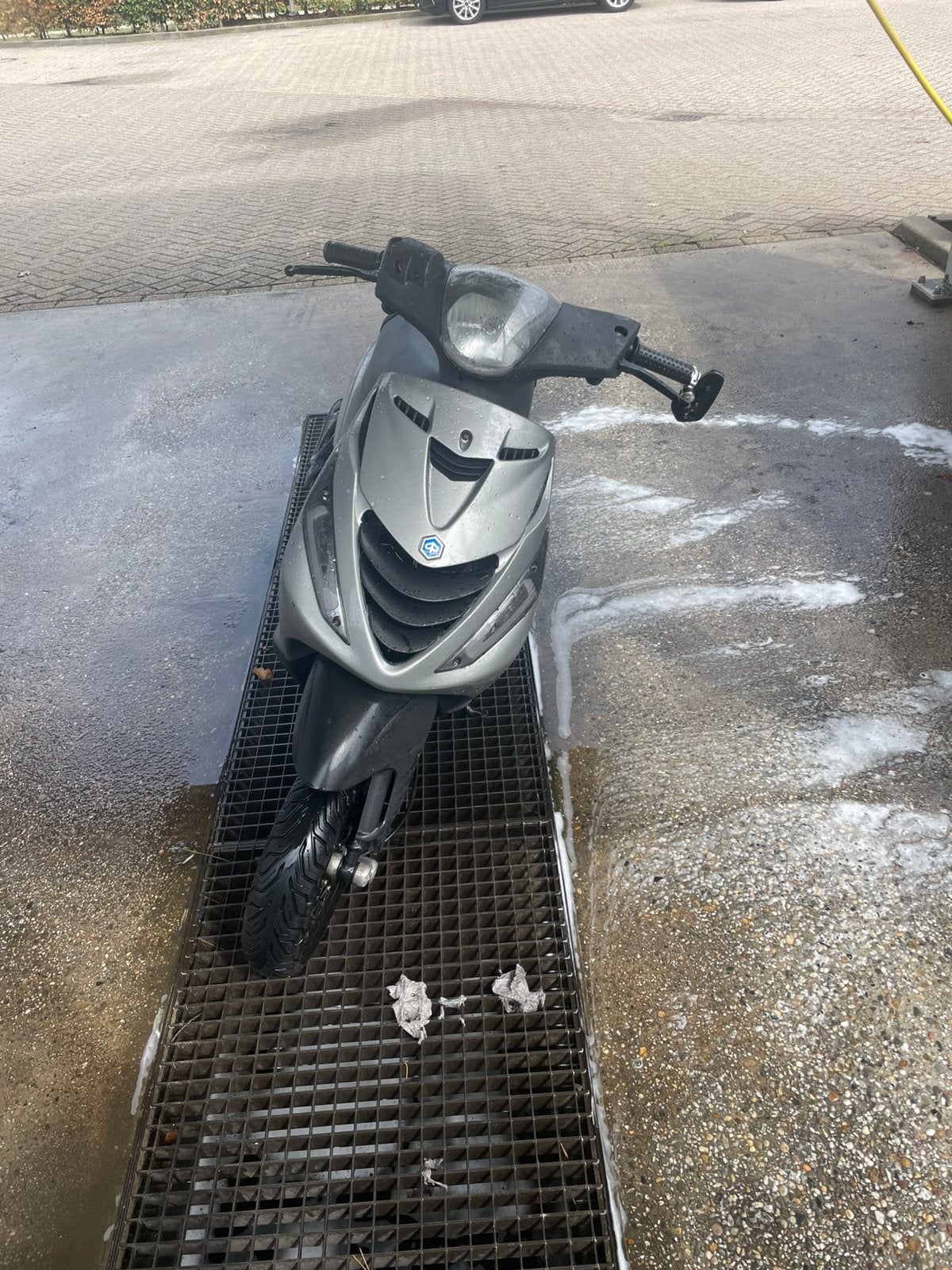 Nette zip 80cc, Fietsen en Brommers, Ophalen of Verzenden, Zo goed als nieuw, Benzine, Zip