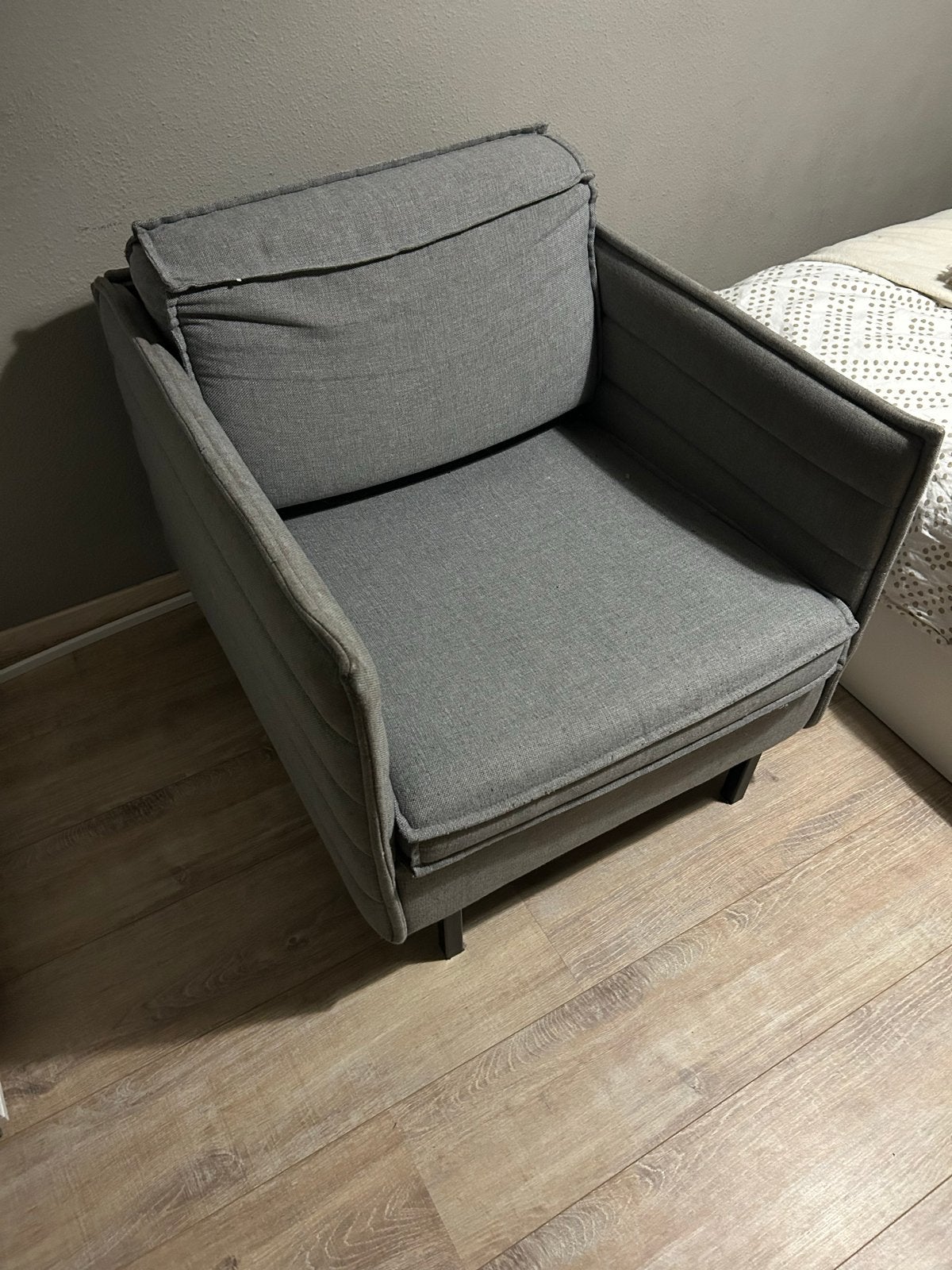 Comfortabele Grijze Fauteuil - Perfect voor ontspanning, Ophalen, Gebruikt, Stof, 75 tot 100 cm