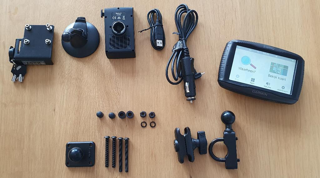 Garmin 595 motornavigatie, Motoren, Accessoires | Navigatiesystemen, Zo goed als nieuw, Ophalen