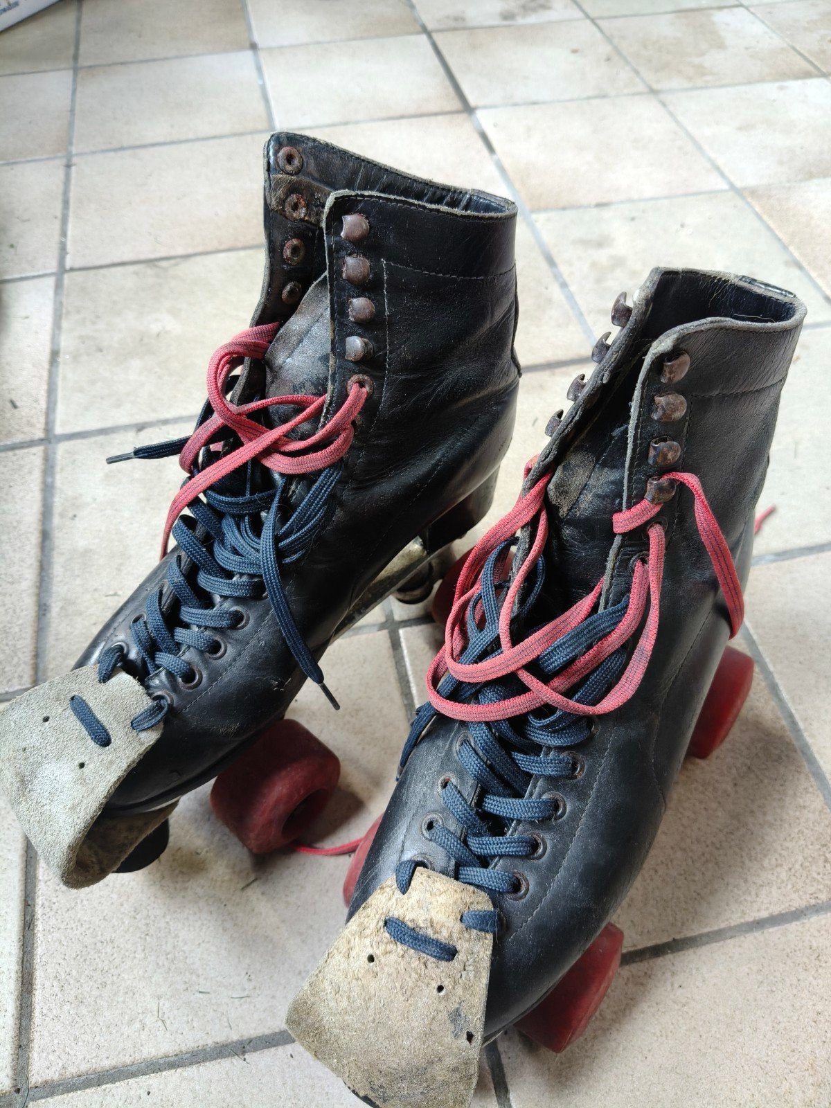 Vintage Zwarte Roller Skates - Maat 40, Ophalen, Gebruikt, Dames