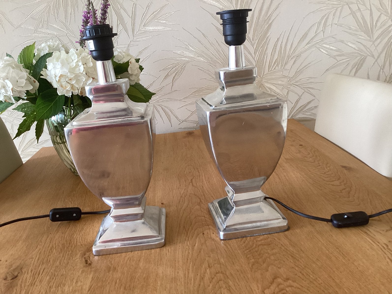 2 zilver metalen lampvoeten, Huis en Inrichting, Lampen | Tafellampen, Overige typen, Overige stijlen, Zo goed als nieuw, 36 cm