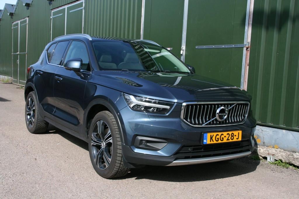 Volvo XC40 1.5 T4 Recharge Inscription Expression, SOH 92% L, Euro 6, Blauw, Hybride Elektrisch/Benzine, 3 cilinders