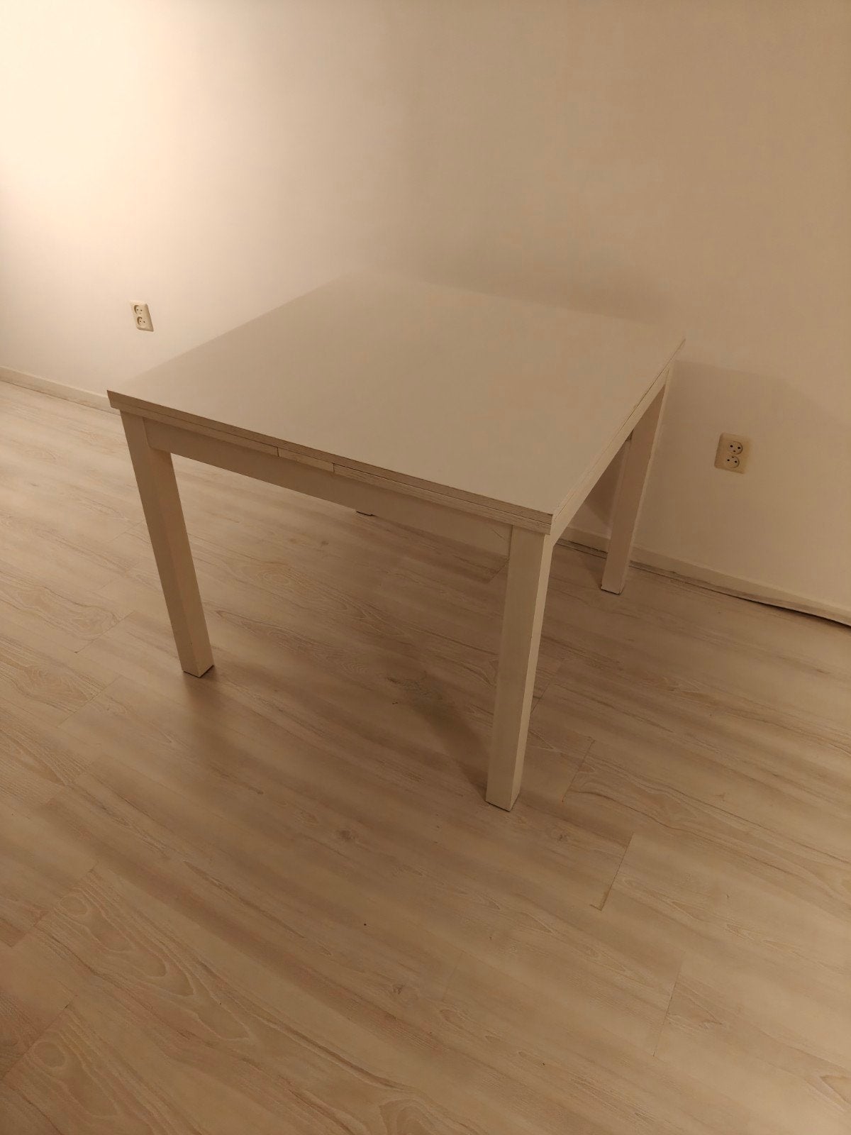 Tafel wit Ikea Bjursta uitschuifbaar, Ophalen, Gebruikt, 50 tot 100 cm, Vierkant