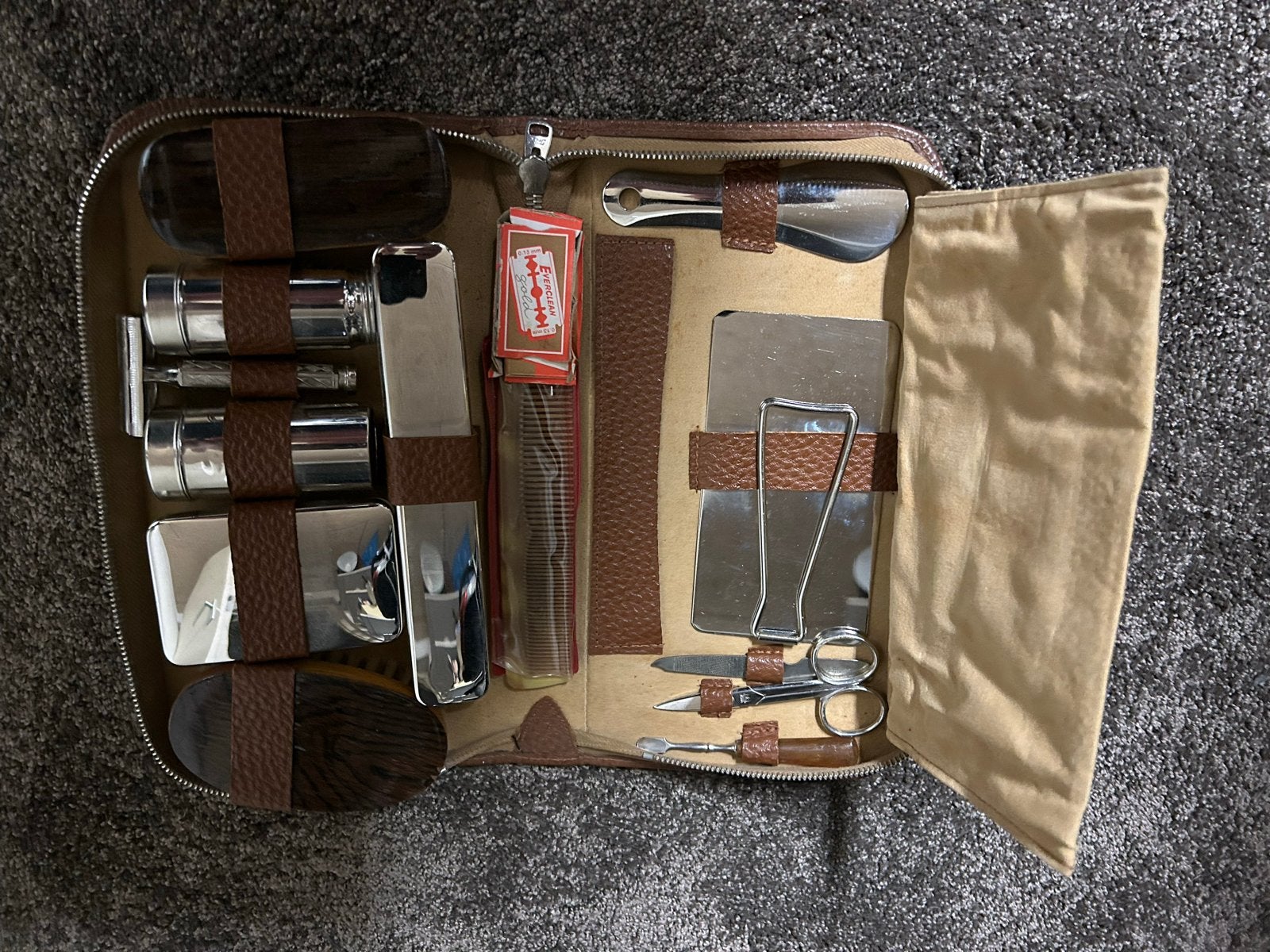 Vintage Scheerset uit de Jaren '50 in Leren Etui, Ophalen of Verzenden