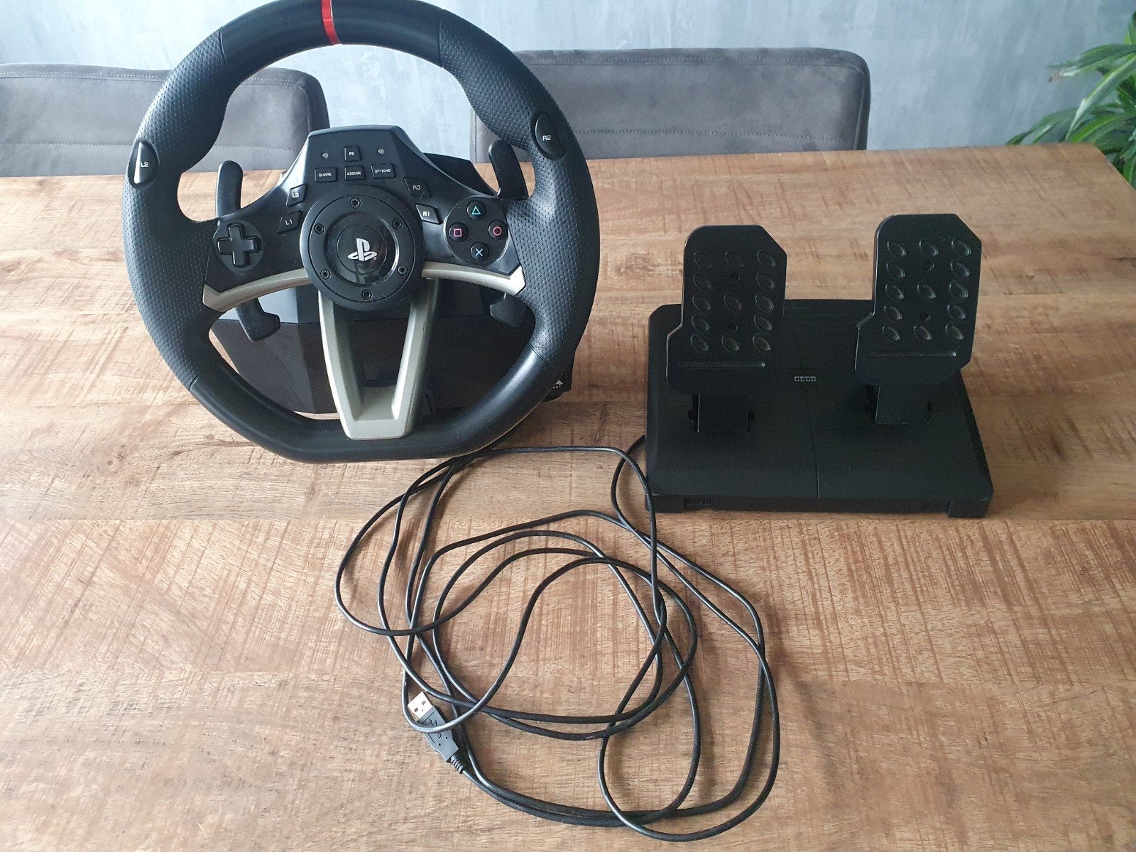 Hori RWA (rating wheel apex) game stuur met pedalen, Spelcomputers en Games, Ophalen of Verzenden, Zo goed als nieuw, Stuurtje of Sportattribuut