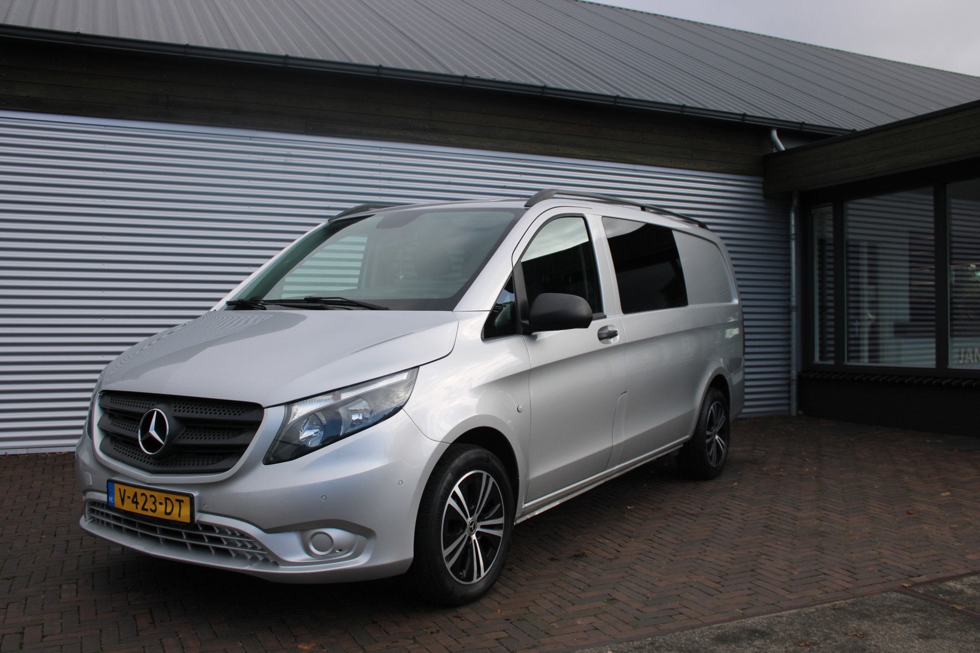 Mercedes-Benz Vito 114 CDI Lang DC Comfort (bj 2017), Gebruikt, 4 cilinders, Met garantie (alle), Bedrijf