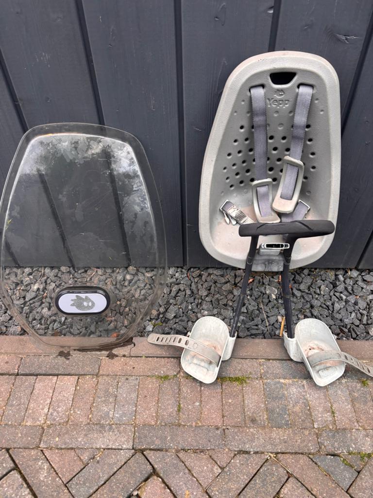 Yepp kinderzitje voorop met windscherm, Fietsen en Brommers, Fietsaccessoires | Fietsstoeltjes, Voorzitje, Ophalen of Verzenden