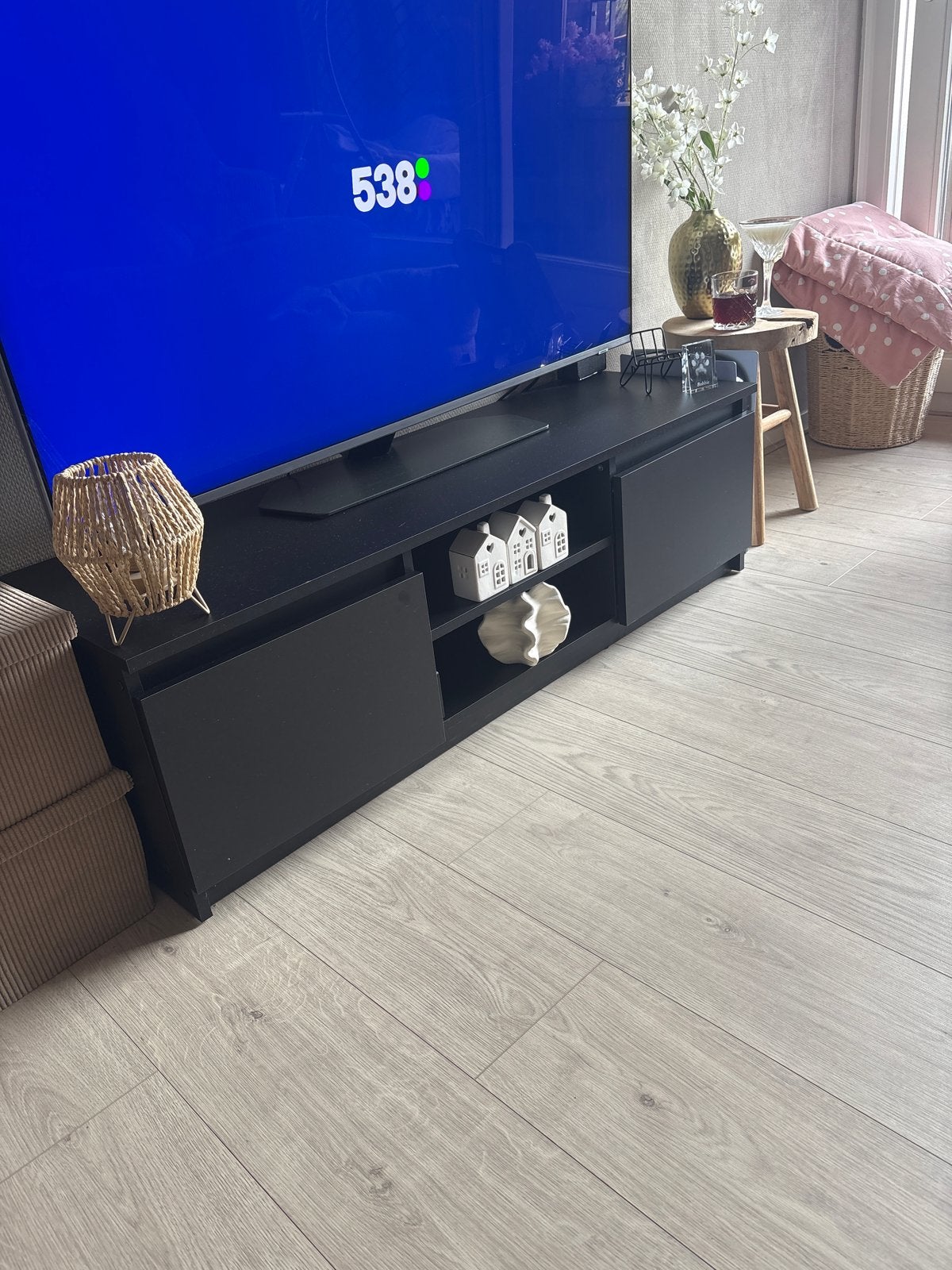 Zwart tv-meubel met opbergruimte, Huis en Inrichting, Ophalen, Gebruikt, 100 tot 150 cm, Minder dan 100 cm