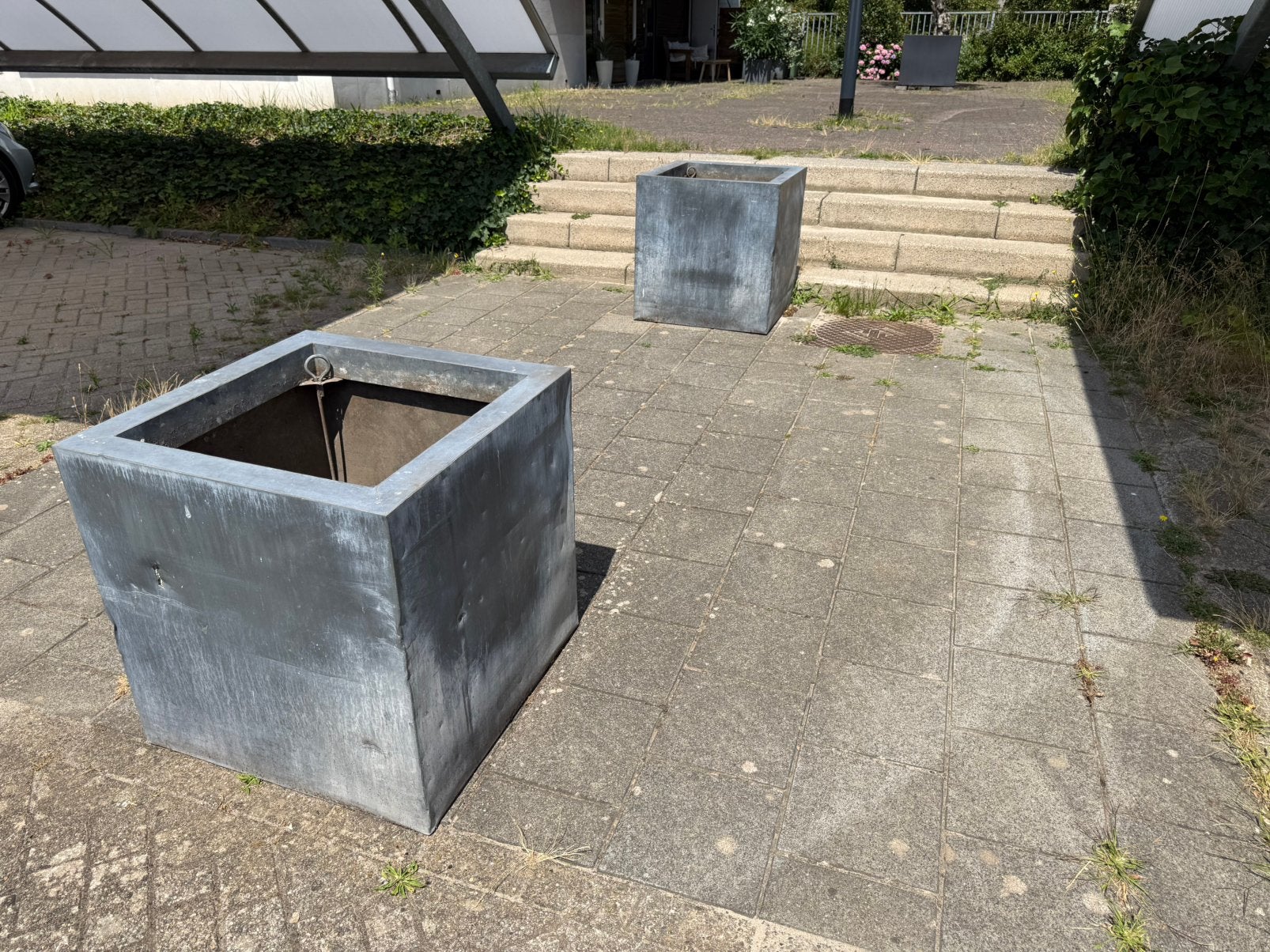 Twee grote kunststof bakken met zink bekleed, 70x70x70, Tuin en Terras, Ophalen, Kunststof, Gebruikt, Vierkant