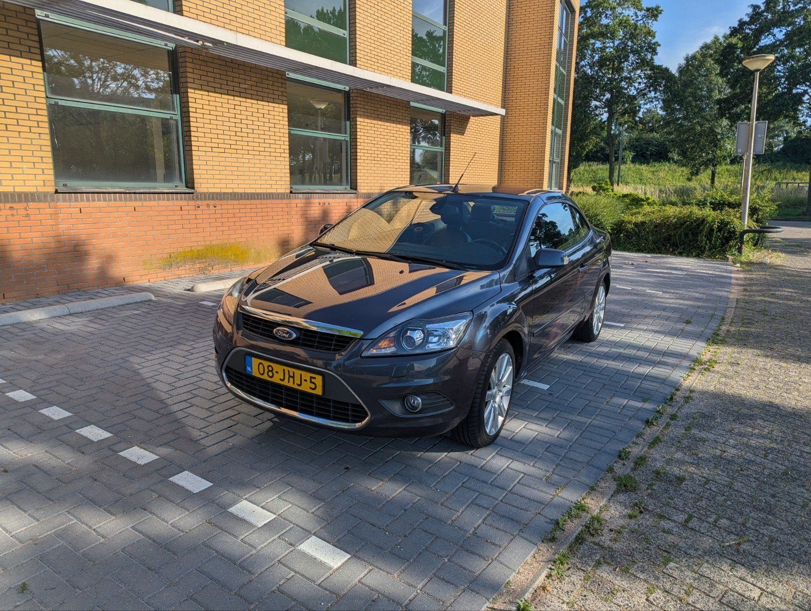 Ford Focus CC Coupé-Cabriolet 2.0 Benzine (2009) cabrio, Auto's, Cabriolet, 4 stoelen, Origineel Nederlands, 75 €/maand