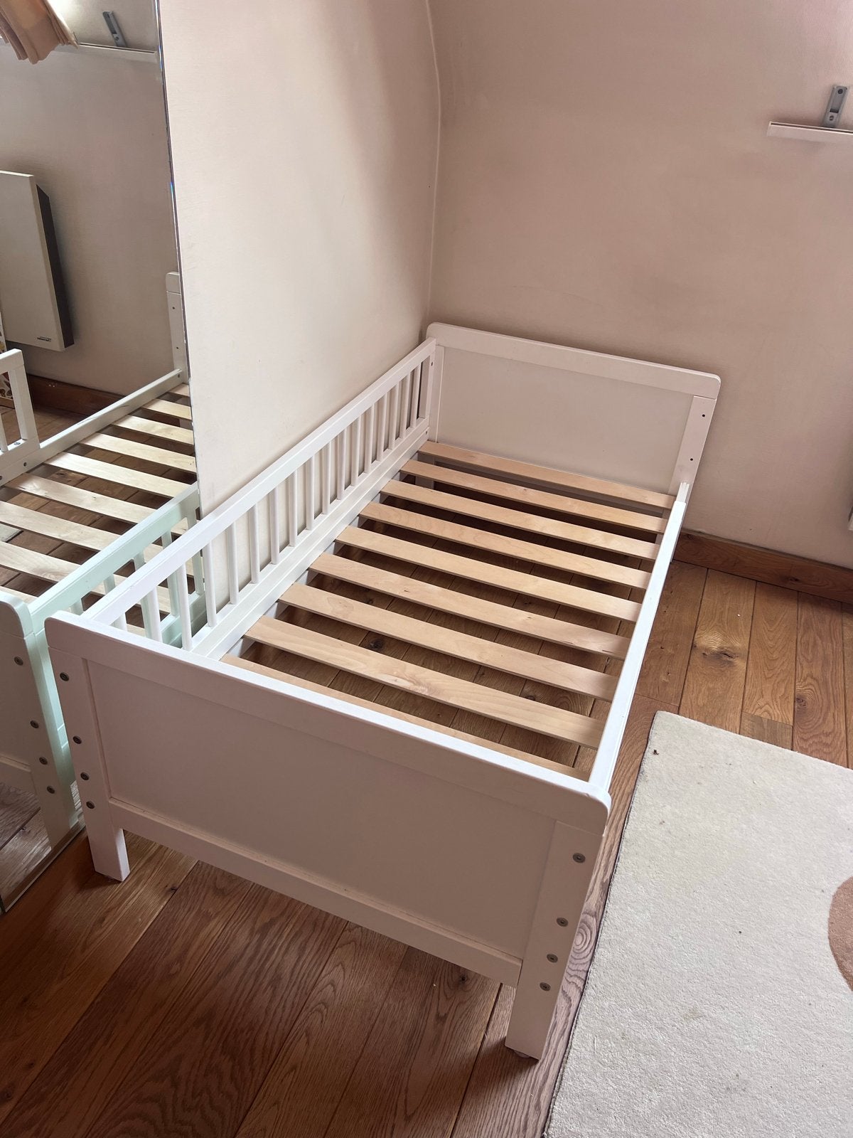 Wit kinderbed Petite Amelie met lattenbodem en matras, Ophalen, Gebruikt, 70 tot 85 cm, 140 tot 160 cm