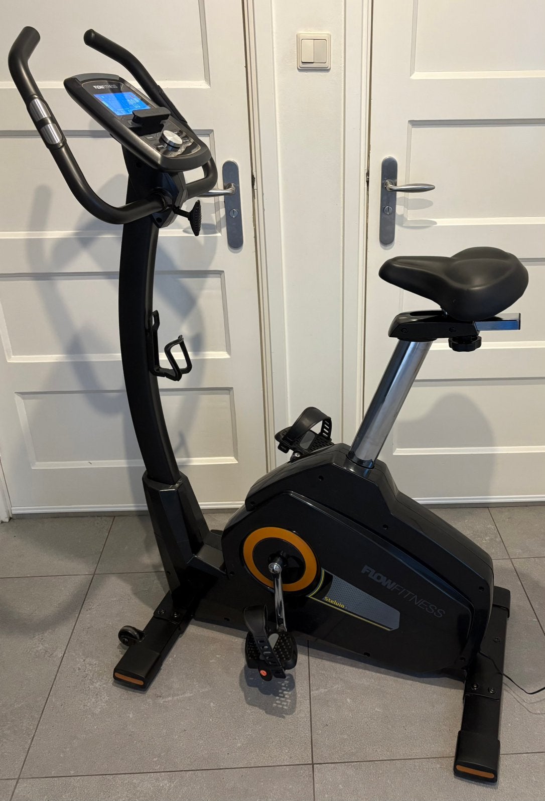 hometrainer BH Fitness Stelvio Iconsole div.  programma’s, Ophalen, Zo goed als nieuw, Hometrainer