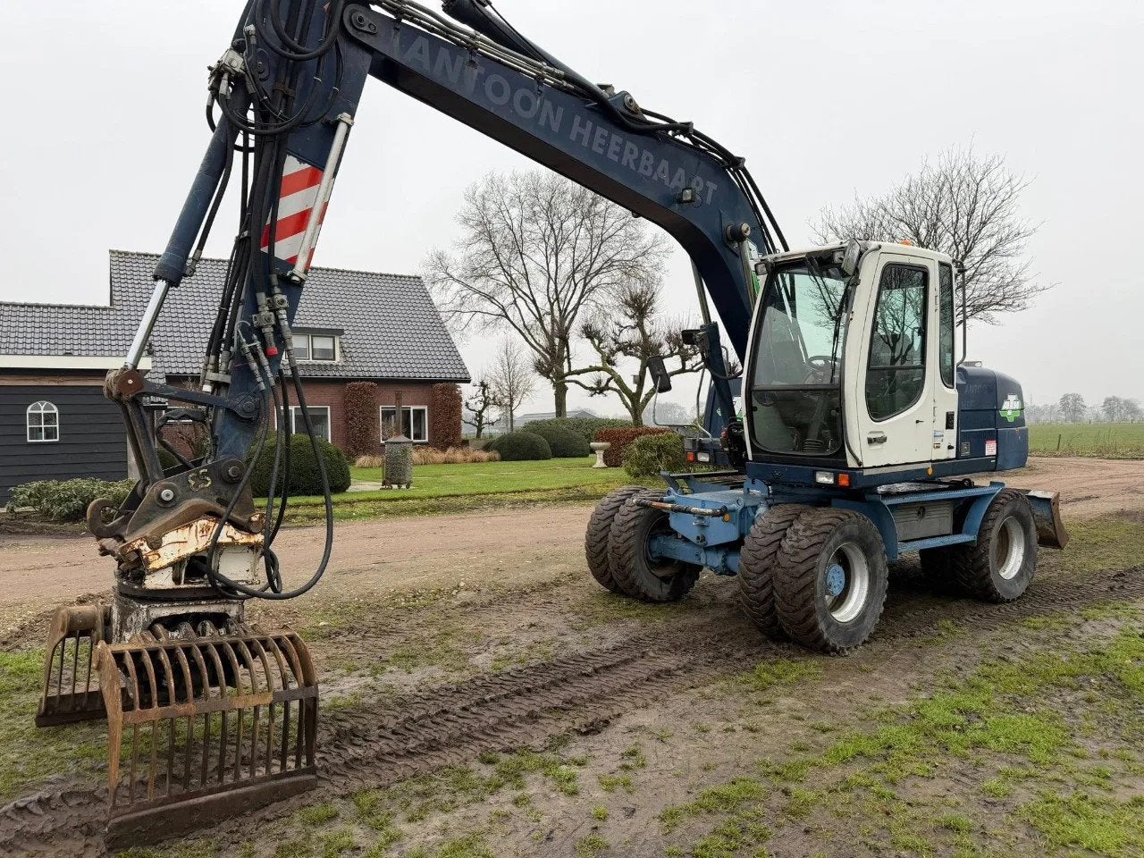 Liebherr A314 LITRONIC A314 Bandenkraan (bj 2005), Zakelijke goederen, Graafmachine