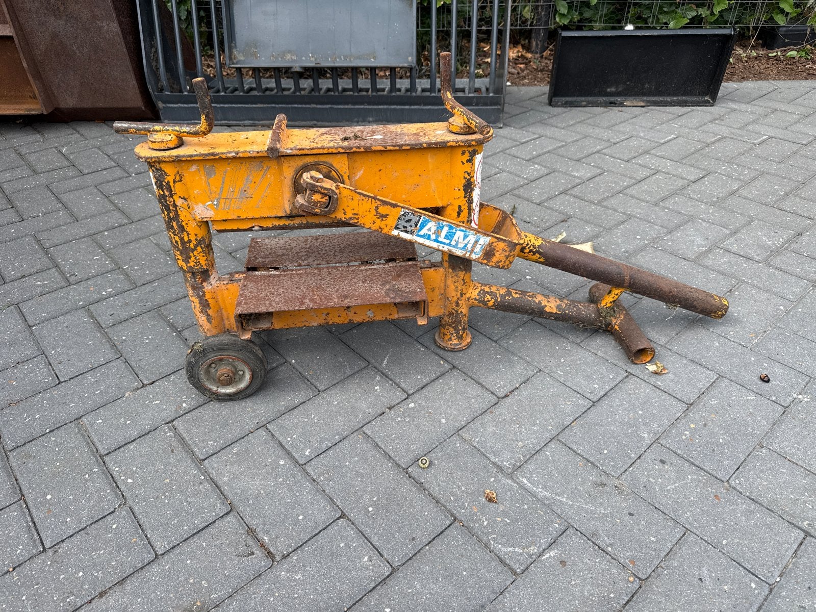 ALMI Steenknipmachine - Gebruikt, Ophalen, Gebruikt, Overige typen, Overige merken