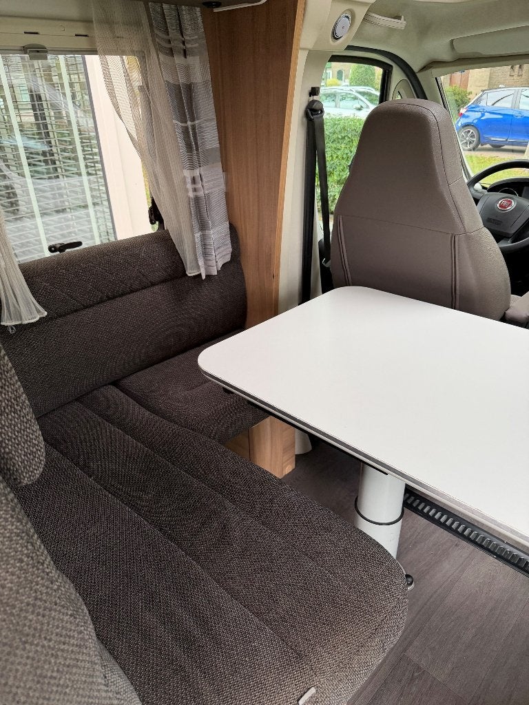 Foto 8 van Camper Fiat Matrix 670SC Plus