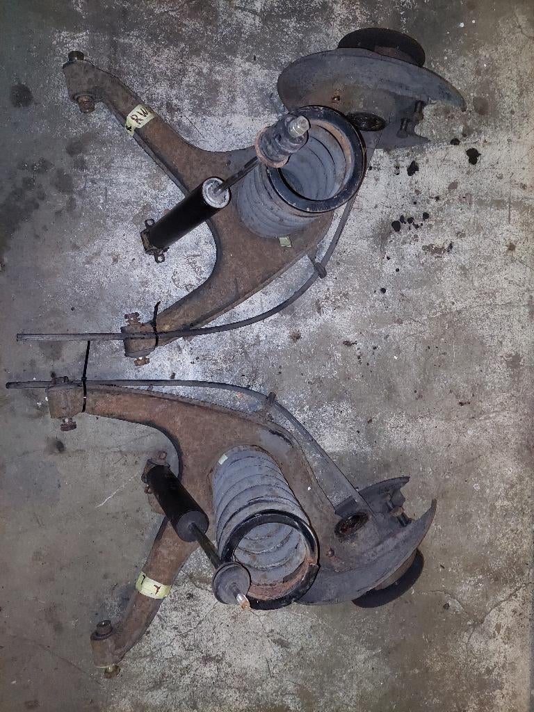 W114 W115 W116 W123 Mercedes draagarmen veren schokbrekers, Auto-onderdelen, Ophalen of Verzenden, Gebruikt, Mercedes-Benz