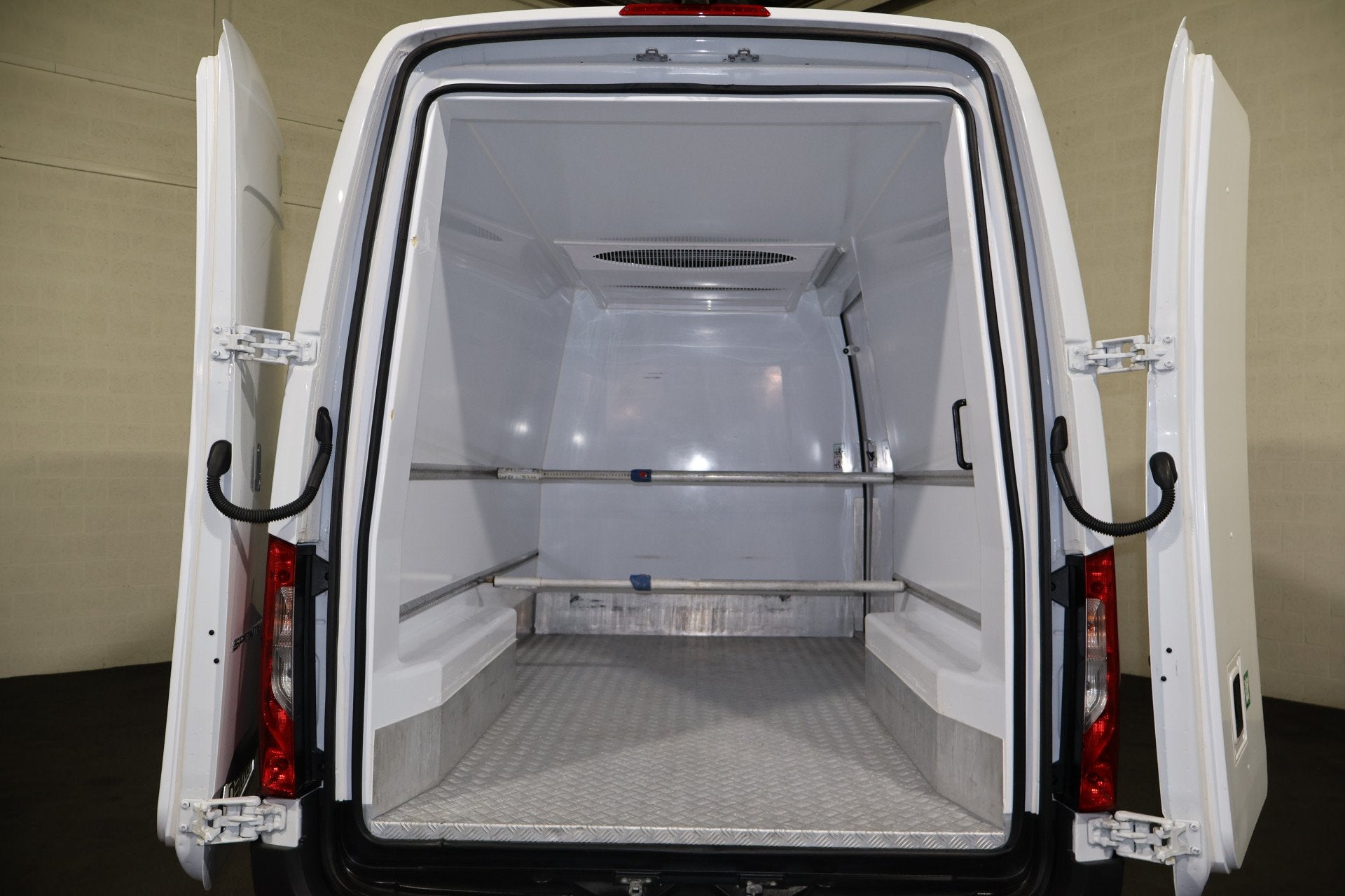 Mercedes-Benz Sprinter 317 CDI L2 H2 Automaat Koelwagen Dag, Auto's, Bestelauto's, Automaat, Gebruikt, Parkeersensor, Wit