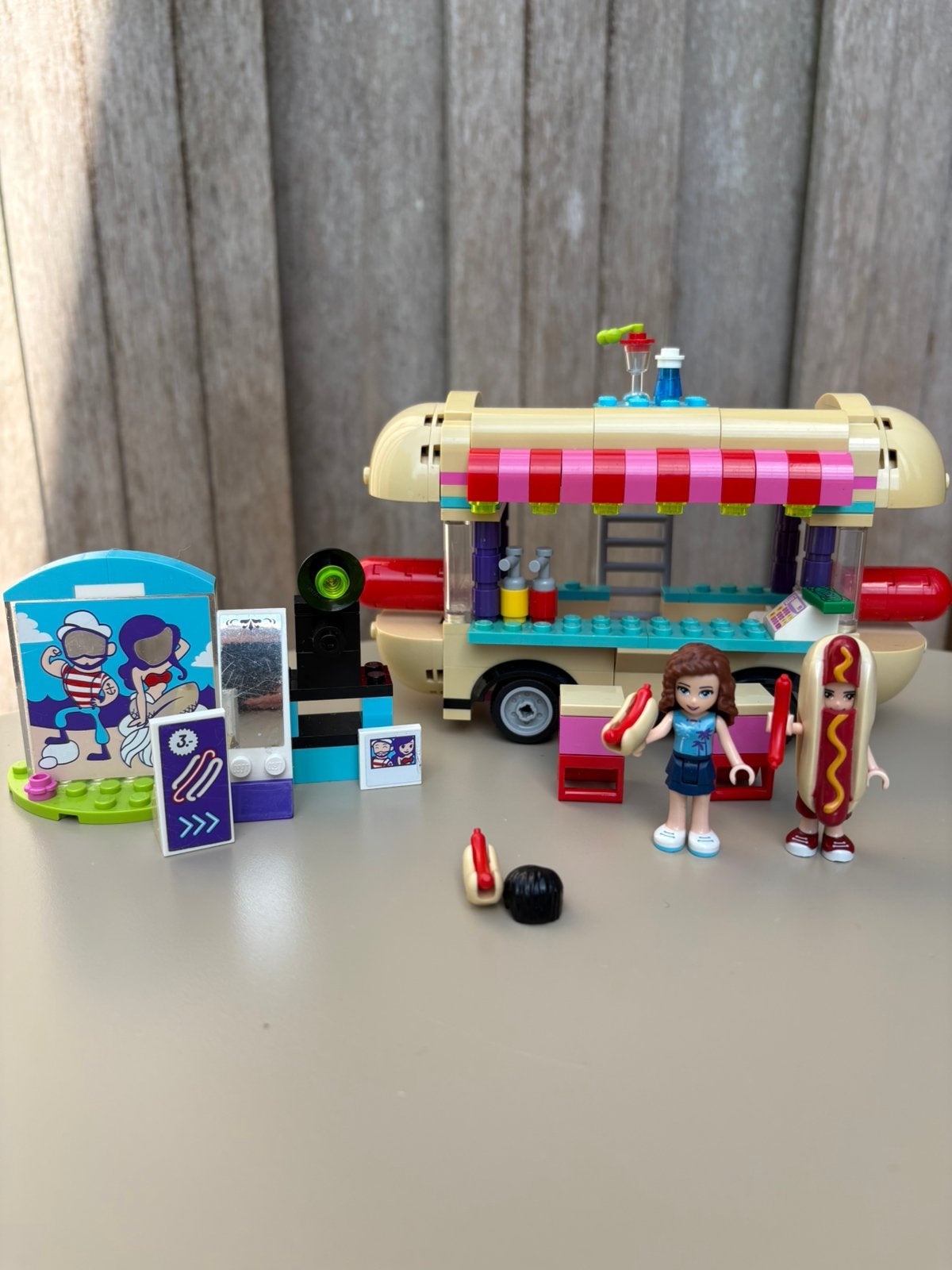 41129 Lego Friends Hotdogkraam incl boekje, Ophalen of Verzenden, Zo goed als nieuw