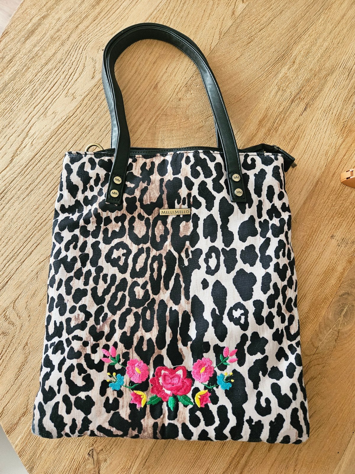 Melli Mello handtas met luipaardprint en geborduurde bloemen, Ophalen of Verzenden, Zo goed als nieuw, Handtas