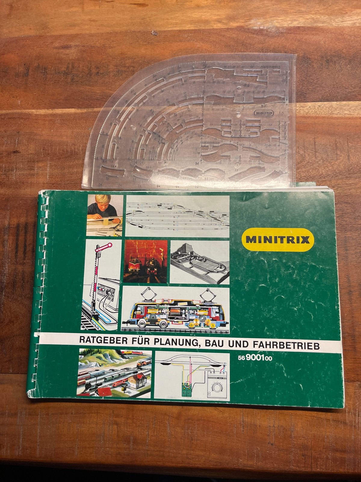 Minitrix Spoor N: Handleiding en Plan Sjabloon, Ophalen of Verzenden, Gebruikt, Boek, Tijdschrift of Catalogus