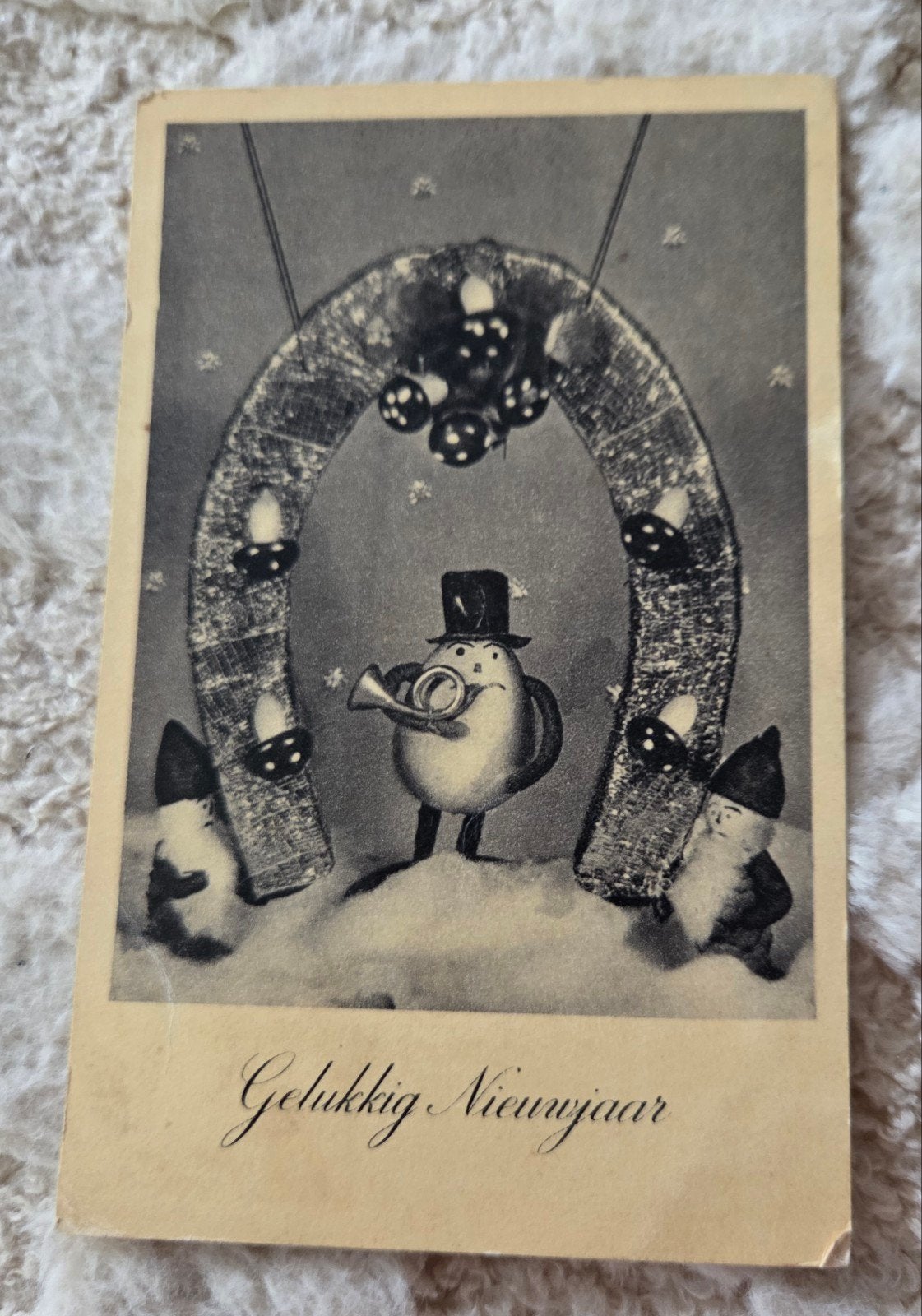 Oude Nieuwjaarskaart met kabouters en hoefijzer, Verzamelen, Ansichtkaarten | Themakaarten, Gelopen, 1920 tot 1940, Feest(dag)