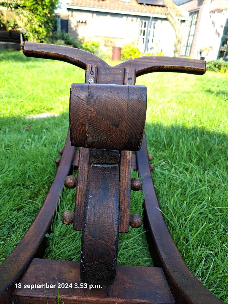Houten Hobbelmotor, Ophalen, Gebruikt