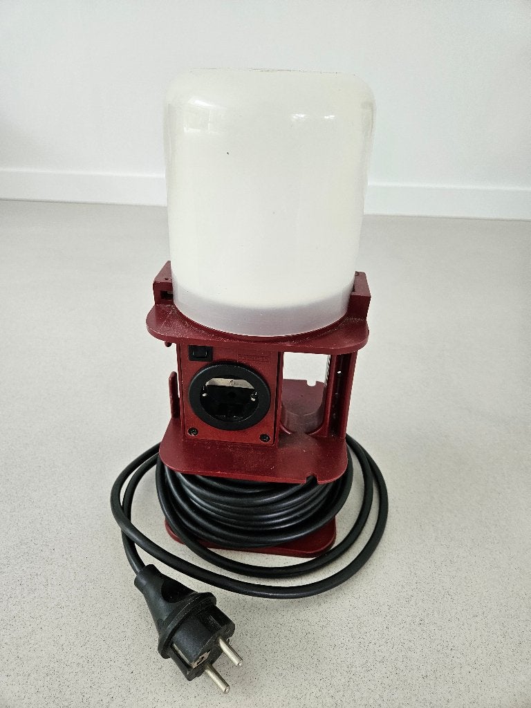 Camping lamp met stekker en stopcontact, Ophalen of Verzenden, Zo goed als nieuw