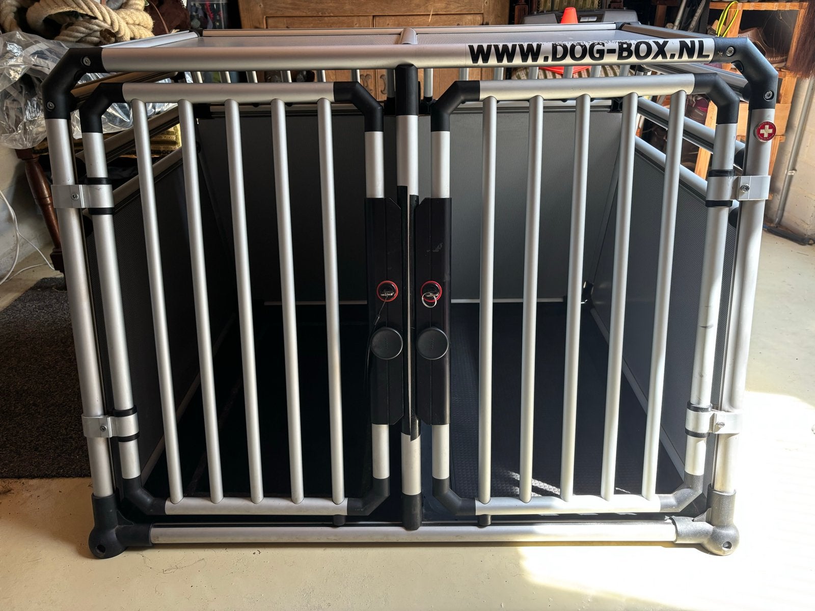 Dogbox voor 2 honden in goede staat, Ophalen, Gebruikt