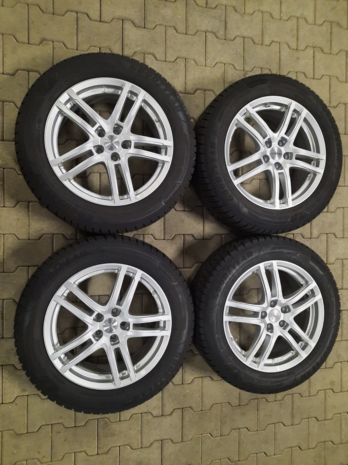 18 inch velgen 5×108 FORD KUGA VOLVO XC40 XC60 LYNKCO WINTER, Auto-onderdelen, 18 inch, Gebruikt, Banden en Velgen, Personenwagen