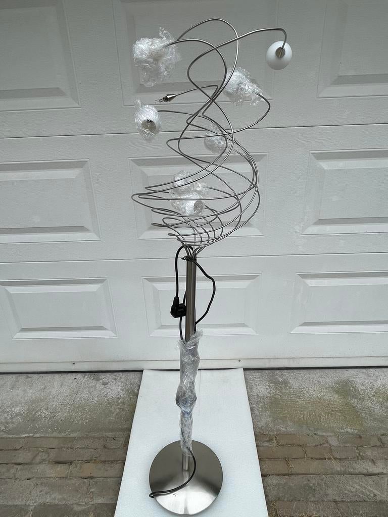 Design schemerlamp staande., Ophalen of Verzenden, Zo goed als nieuw, Metaal, 100 tot 150 cm