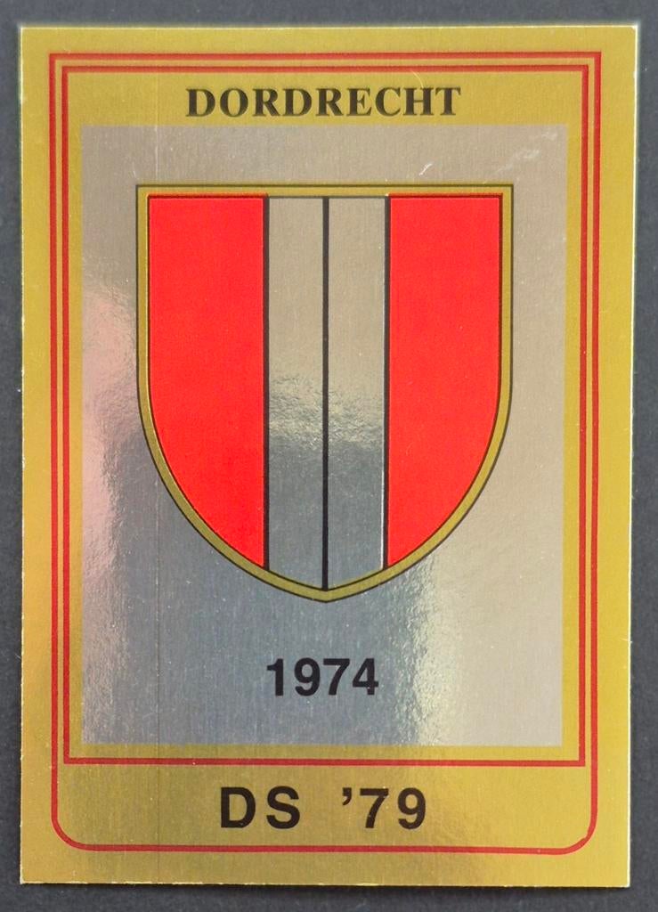 Panini sticker clublogo DS '79, 1984/1985, Ophalen of Verzenden, Zo goed als nieuw, Sticker