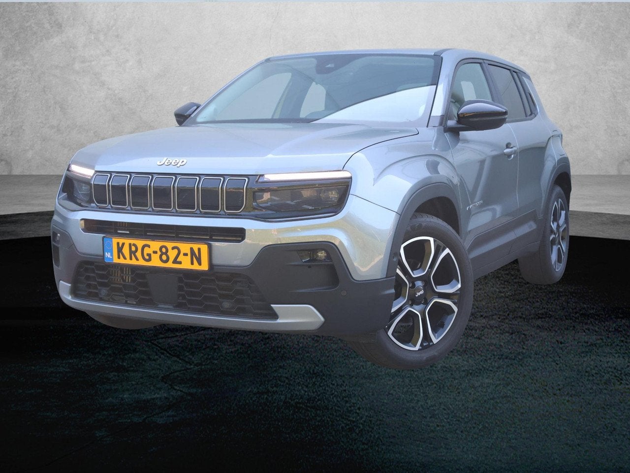 Jeep Avenger 1.2 100pk Summit Achteruitrijcamera | Parkeerse, Auto's, 101 pk, Gebruikt, 1199 cc, Bedrijf