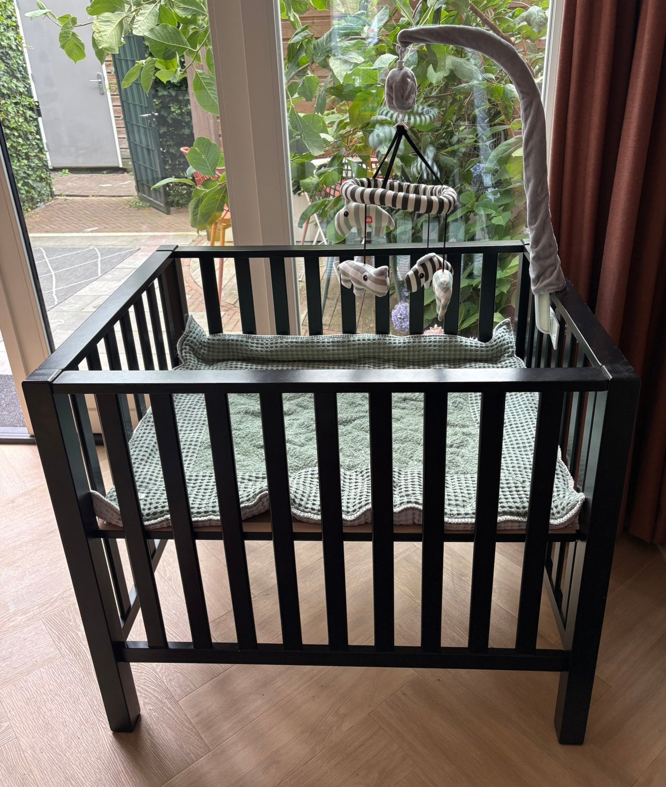 Box met Koeka kleed, Kinderen en Baby's, Boxen, Ophalen, Gebruikt, Rechthoekig, In hoogte verstelbaar