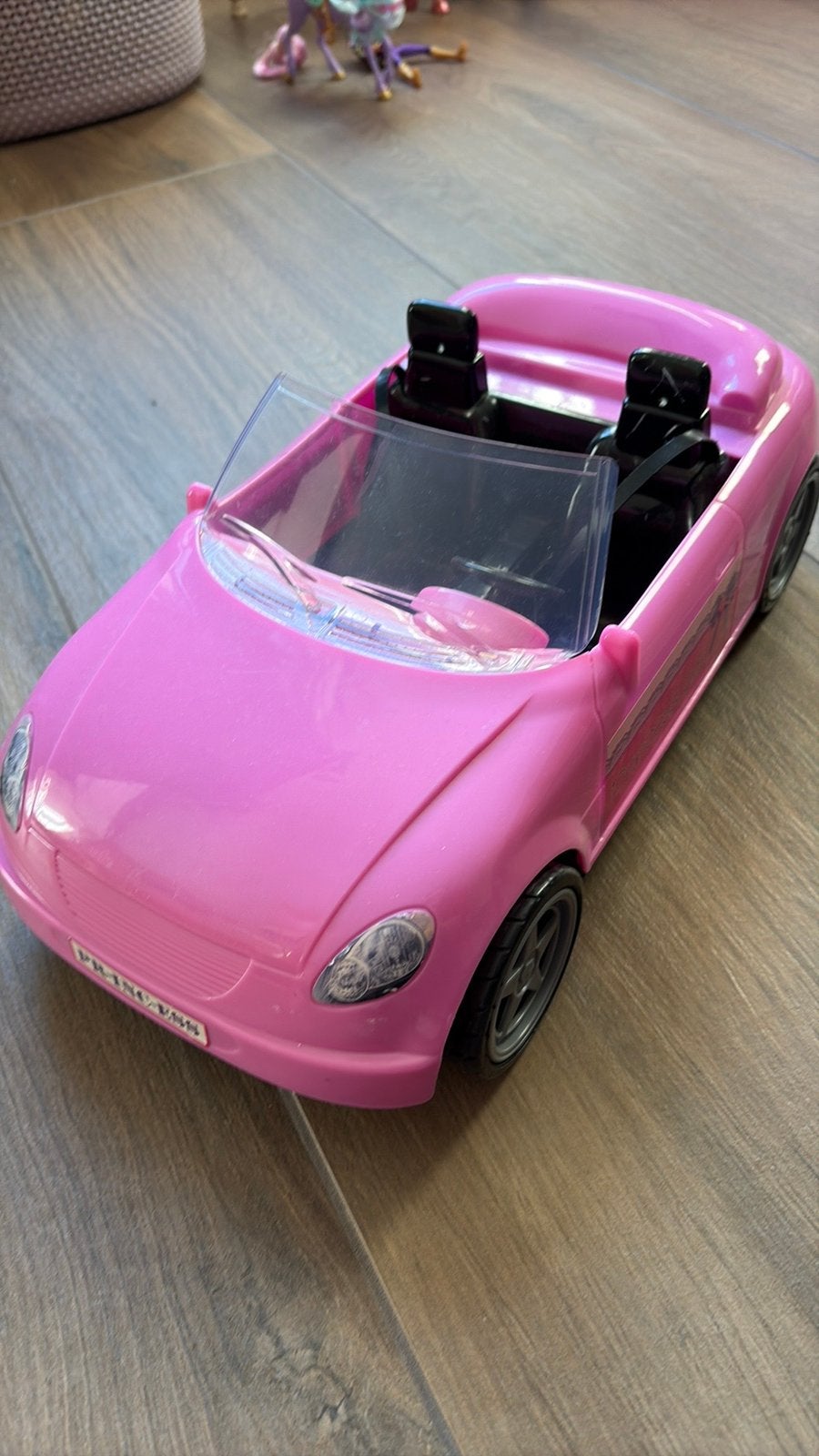 Roze auto voor de barbies, Ophalen of Verzenden, Zo goed als nieuw, Barbie