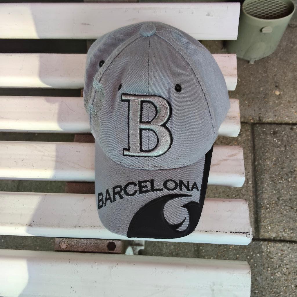 Pet Barcelona, Kleding | Heren, Hoeden en Petten, Ophalen of Verzenden, Zo goed als nieuw, Pet