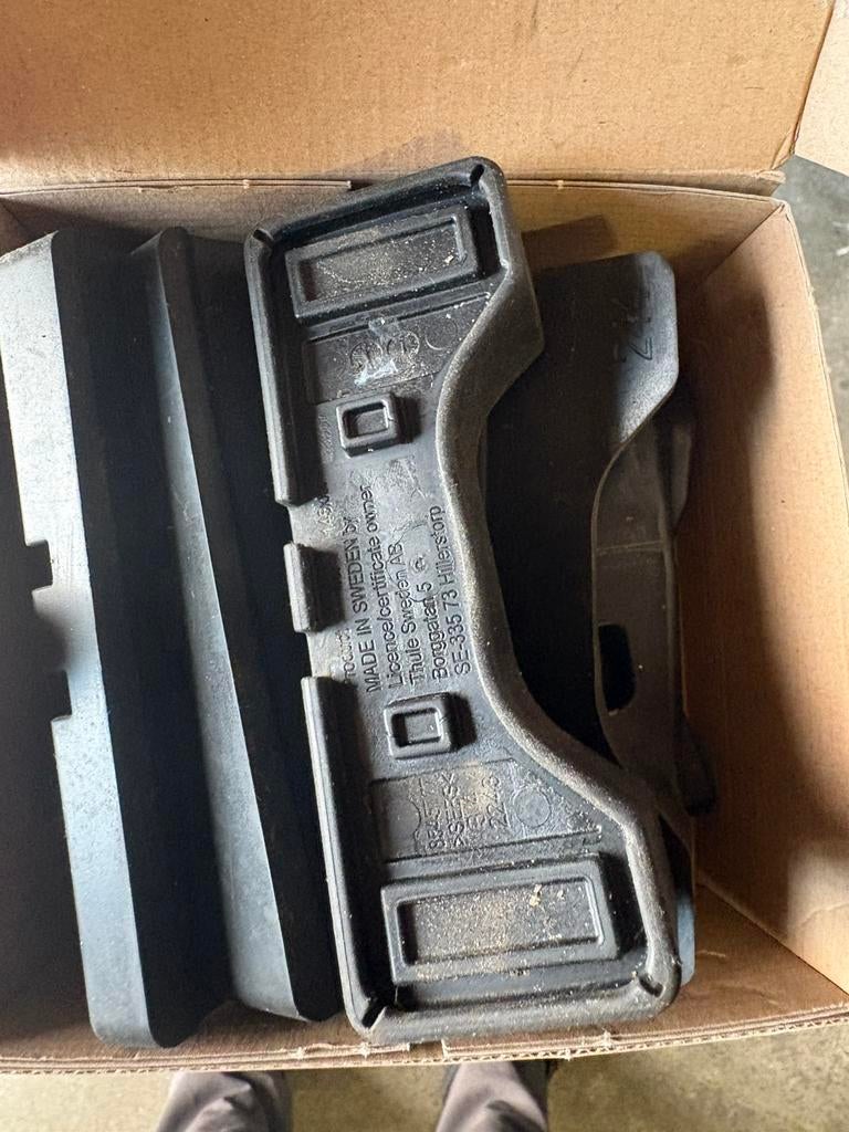 Thule kit voor ford fiesta voor evo clamp 7105, Auto diversen, Dakdragers, Ophalen, Zo goed als nieuw
