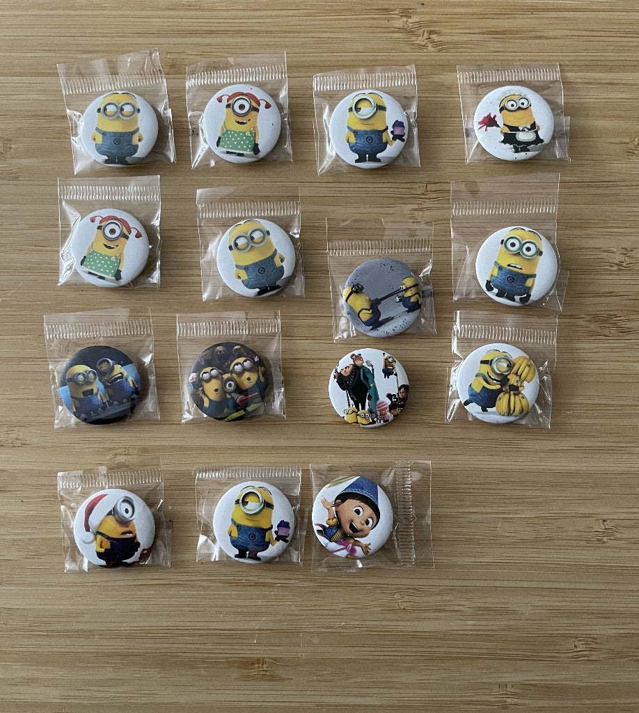Minions button me speldje 15 stuks ook stickers te koop, Verzenden, Nieuw, Overige onderwerpen