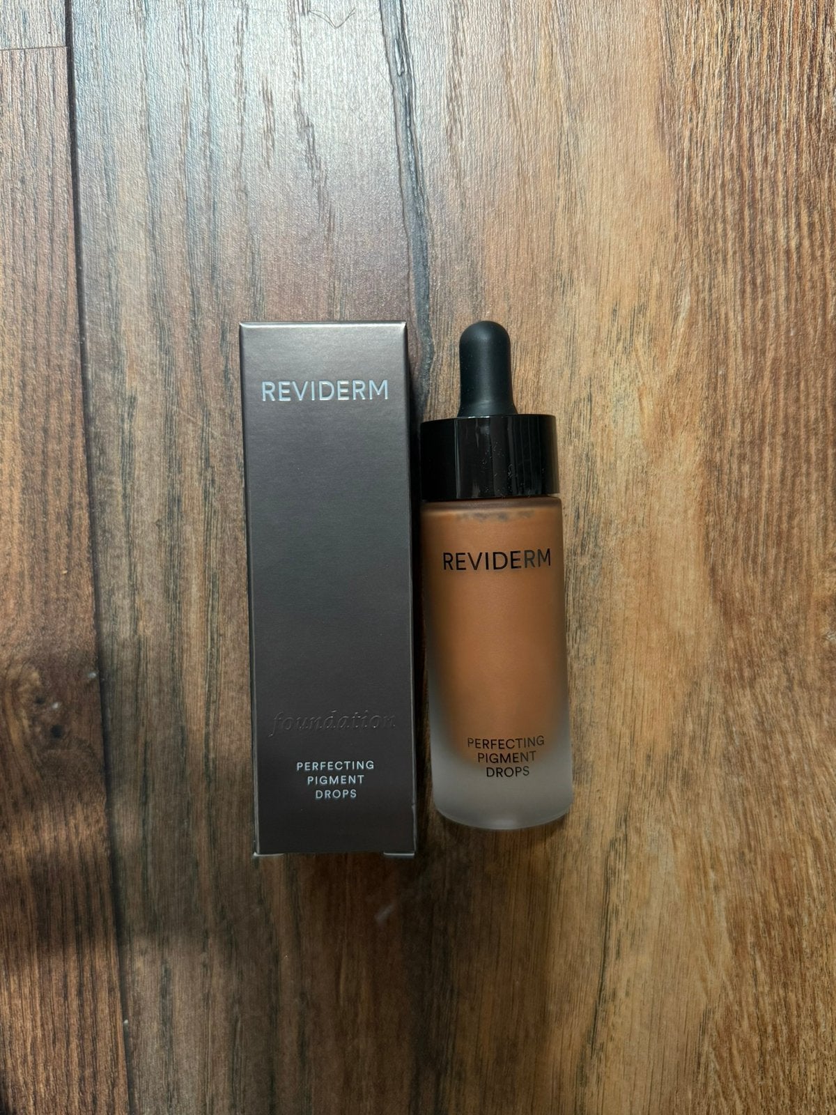 Reviderm Perfecting Pigment Drops - foundation: 8 Cocoa, Gehele gezicht, Beige, Nieuw, Ophalen of Verzenden