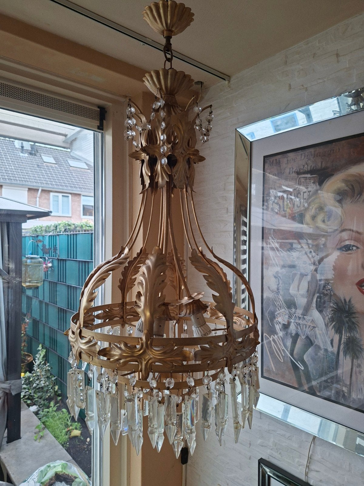 Gouden kroonluchter met kristallen hangers, Gebruikt, E14 (klein), Ophalen of Verzenden, Glas
