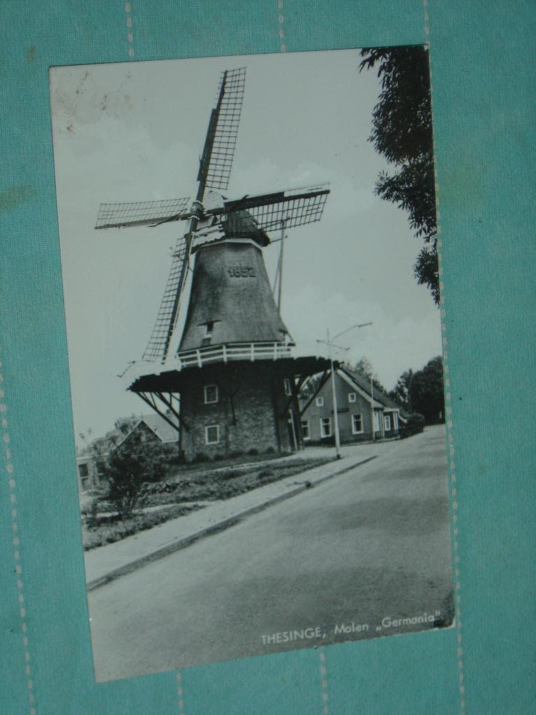 1) Zwart-wit ansichtkaart Molen "Germania" Thesinge, Ophalen of Verzenden, 1960 tot 1980, Gelopen, Groningen